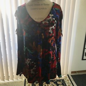 💥💥4/$20**NWOT** "Cupio" top